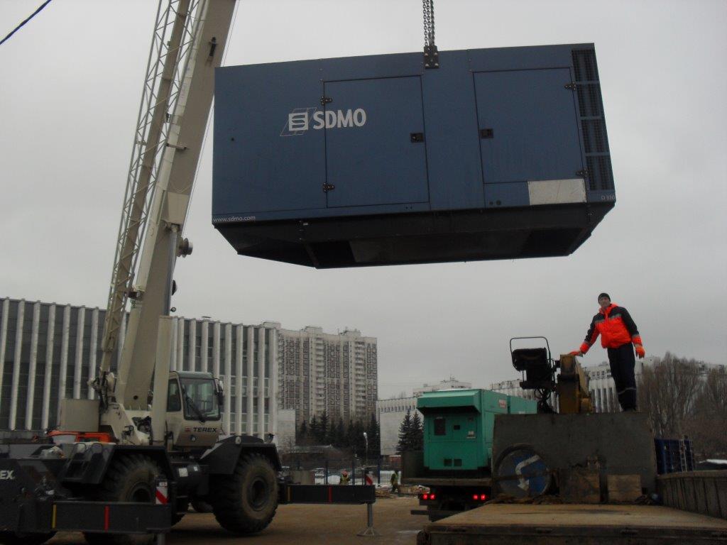 soecom.ru: Дизельный генератор в аренду 300 кВт, Москва